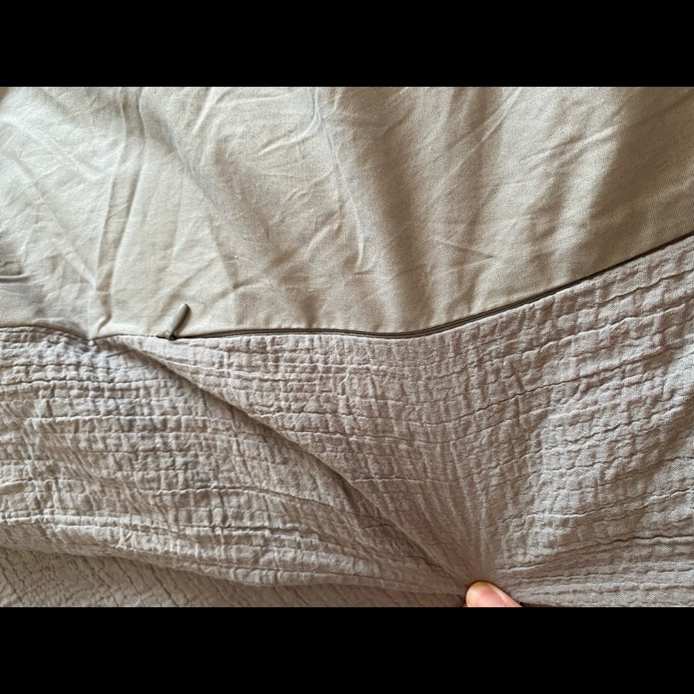 ⚡️2/$25⚡️ duvet cover - Picture 2 of 3